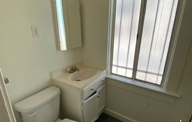 Studio, 1 bath, 500 sqft, $1,395, Unit 6