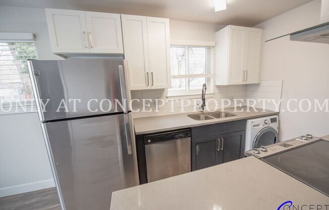 2 beds, 1 bath, 740 sqft, $1,525, Unit 16