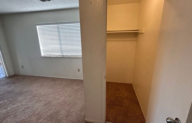 2 beds, 1 bath, $1,850, Unit Unit C