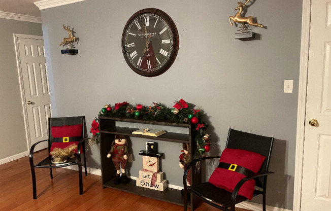 1240 SHADY OAK TRL