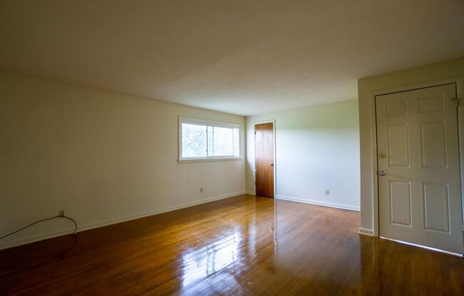 1270 Westcott Street Apt 2- Available 08/01/205 - Spacious 2 Bedroom Apartment with Garage Across From Barry Park