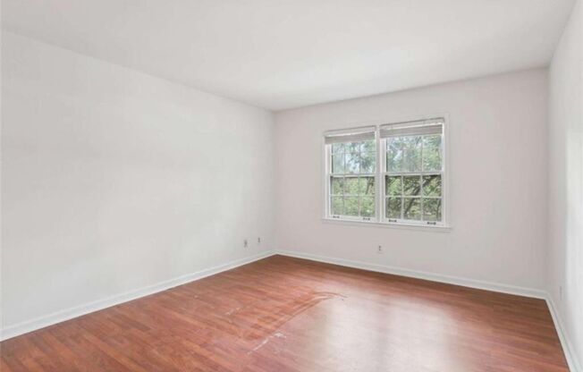 Remodeled 2BR/2BA One-Level Condo in Gated Cross Creek