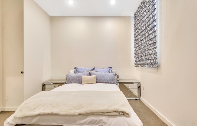 2 beds, 2.5 baths, 1,500 sqft, $6,500, Unit PHC