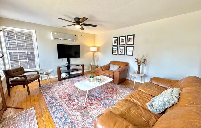 Blue Wall Oasis Mid-Term Rental 2/1 with a full basement