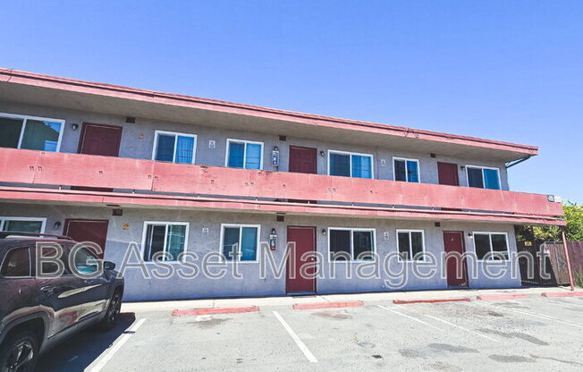 1333 MARKET AVE