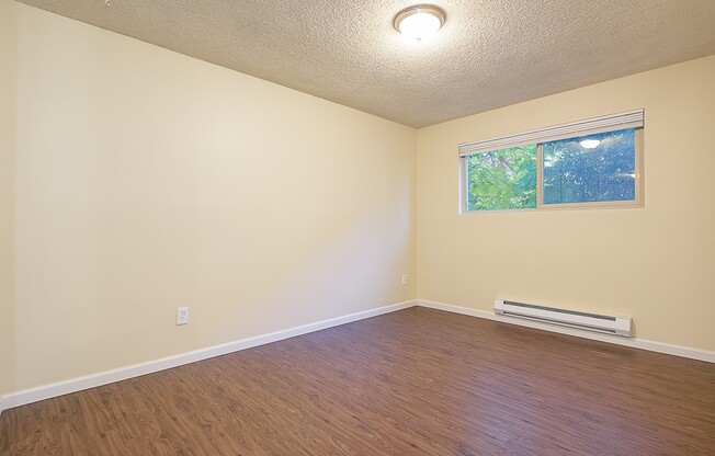 2 beds, 1 bath, 800 sqft, $2,250, Unit 107