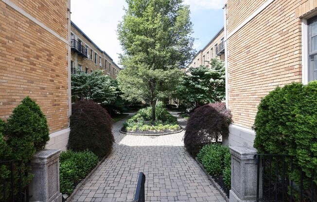 850 MASSACHUSETTS AVE
