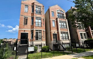 5331 S CALUMET