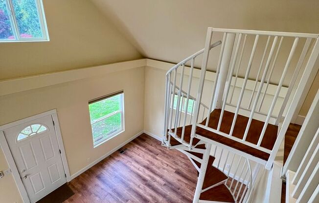 Fully Remodeled 1 BD + Loft