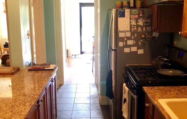 3 beds, 1 bath, $2,150