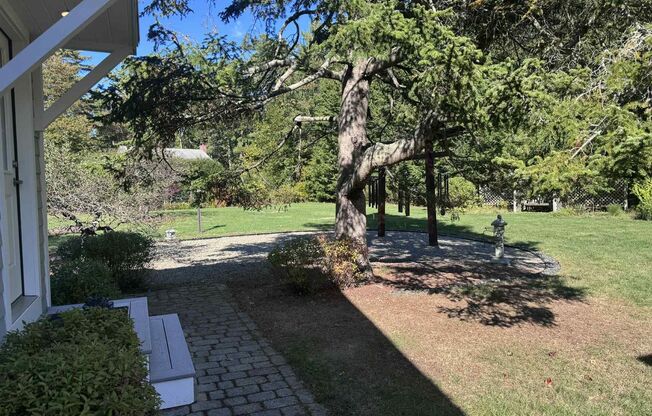 3BR RANCH BRUNSWICK SEASONAL FURNISHED