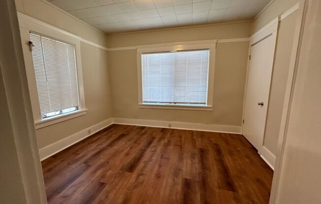 2 beds, 1 bath, $2,100, Unit #6