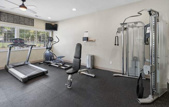 the gym at the at the boulevard apartments in