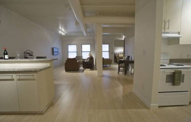 1 bed, 1 bath, 1,033 sqft, $2,524, Unit 1023-308