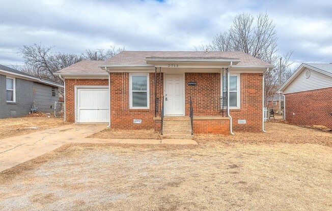 Charming 2 Bed Bungalow in the heart of OKC.