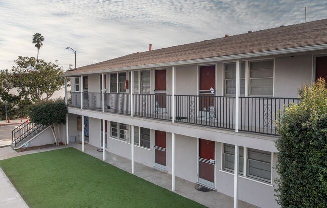 4130 E 10th Street