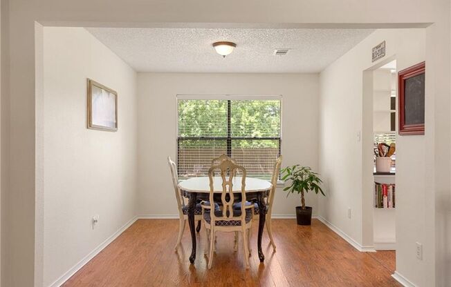 Spacious & Inviting 4/BR 2.5/BA Home with Big Backyard!