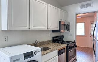 1106 W. 22nd #7