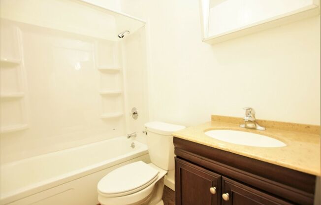 Studio, 1 bath, 400 sqft, $950, Unit Hudson Heights Bldg F-81