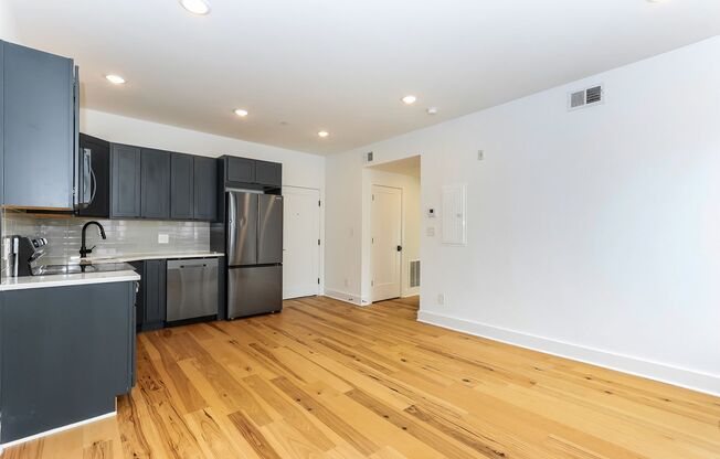 1 bed, 1 bath, 600 sqft, $1,400, Unit 408