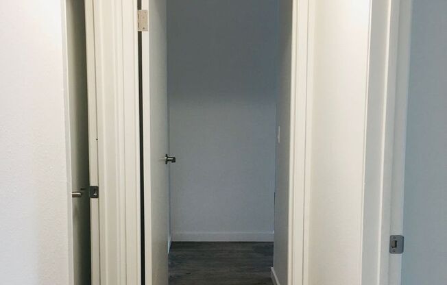 2 beds, 1.5 baths, 950 sqft, $2,275, Unit 142