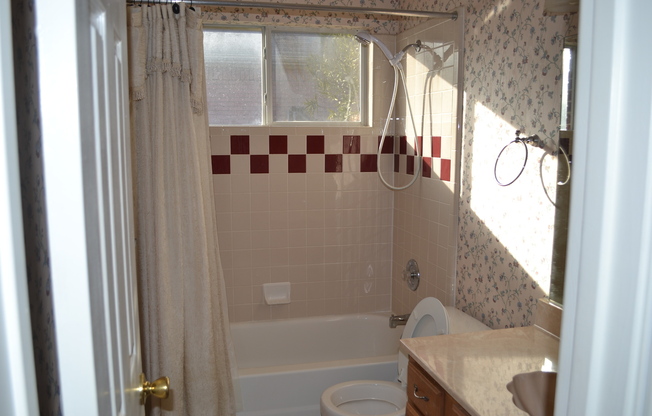 House For Lease in Arlington