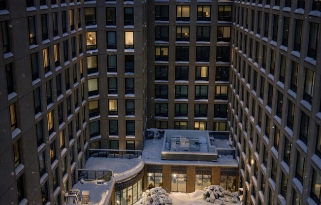 1 bed, 1 bath, $3,785, Unit 712