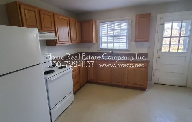 2 beds, 1 bath, $795, Unit 2729