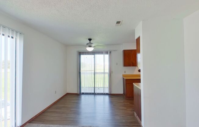 3951 N Garland -- Apt 1