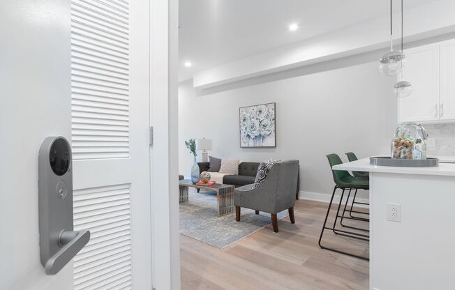1 bed, 1 bath, $1,400, Unit 303