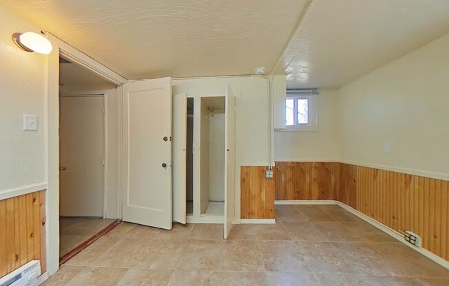 3 Bedroom 4-Plex ~ Close to Campus