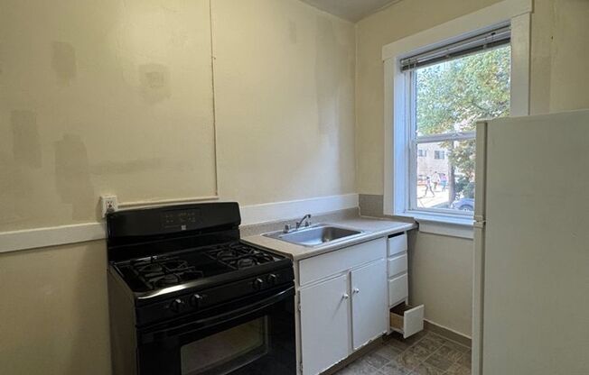 1 bed, 1 bath, 583 sqft, $1,545, Unit 102