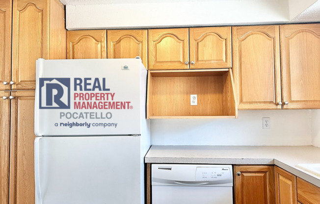 Spacious 4 Bed / 2 Bath Duplex | Garage + Split-Level Layout | Pet Negotiable