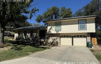 1703 SEARCY DR