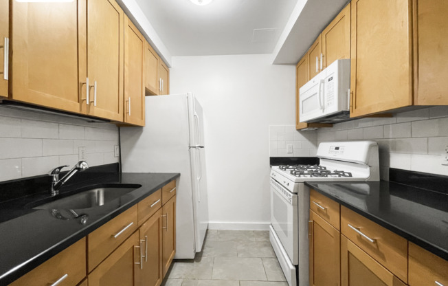 2 beds, 2 baths, $2,846, Unit 7B