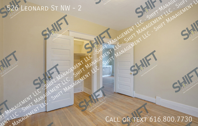 526 LEONARD ST NW