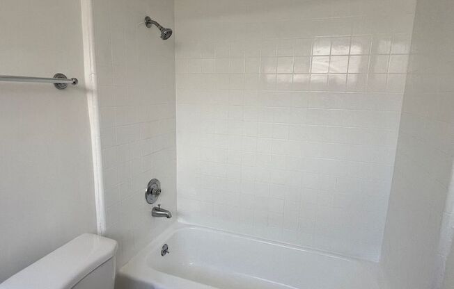 Runyon Canyon Properties, LLC (1636 N. Fuller Avenue)