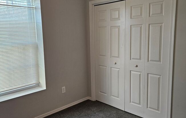 2 beds, 2 baths, 1,001 sqft, $995, Unit 4266 Apt 12