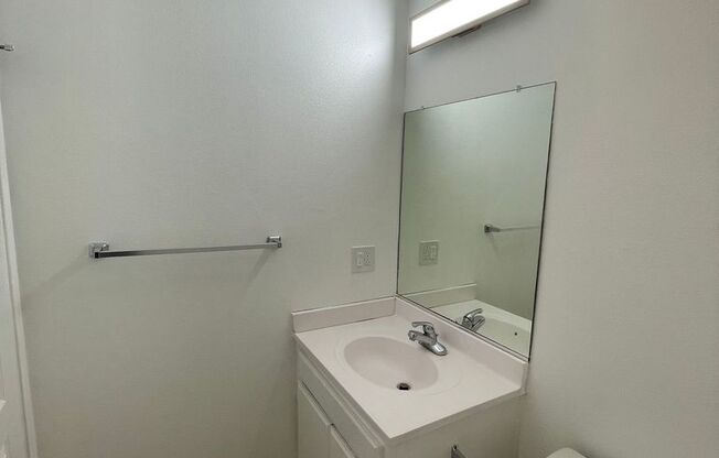 7323 WINNETKA