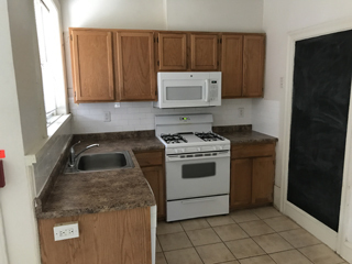 2 beds, 1 bath, 900 sqft, $1,250, Unit Apt F