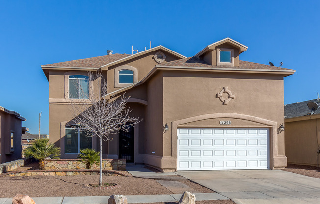 Beautiful 2 Story Home with 3 Bedrooms plus BONUS room