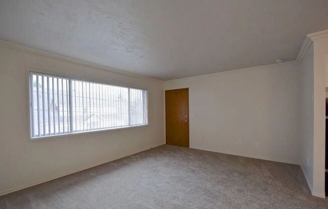 Close-in NE 24th Ave. Plex