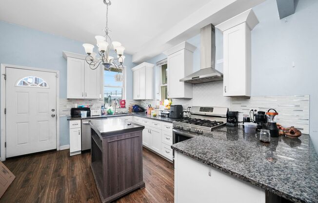 1307 S Ashland Ave. Spacious Home with 4 bedrooms