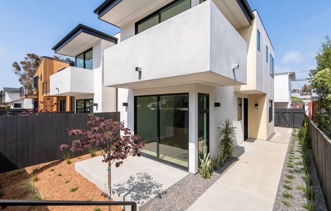 Luxury Living in the Heart of Downtown Encinitas