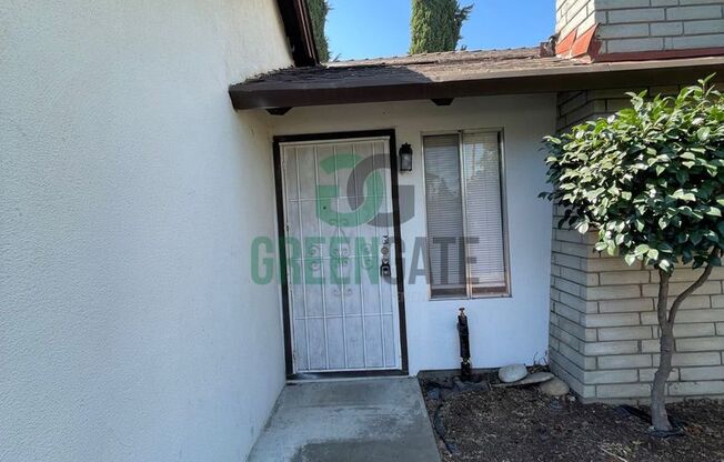 3 BEDROOM 2 BATH HOME MOVE IN READY IN MODESTO!