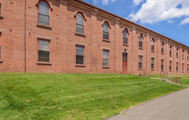 Exterior | Bigelow Commons