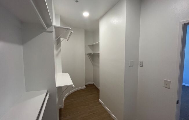 3 beds, 2 baths, 1,250 sqft, $3,198, Unit 102