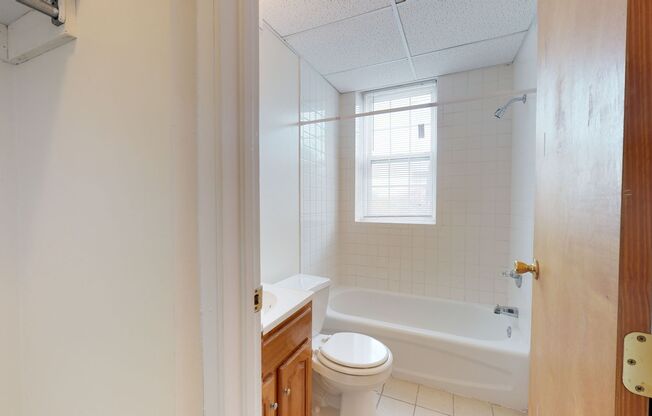 Studio, 1 bath, 271 sqft, $890, Unit 206