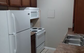 2 beds, 1 bath, 700 sqft, $800, Unit 19