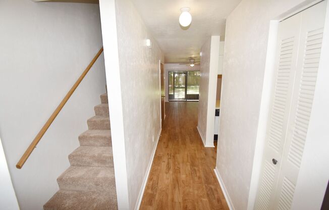 2 beds, 2.5 baths, 1,088 sqft, $1,425, Unit CW1303